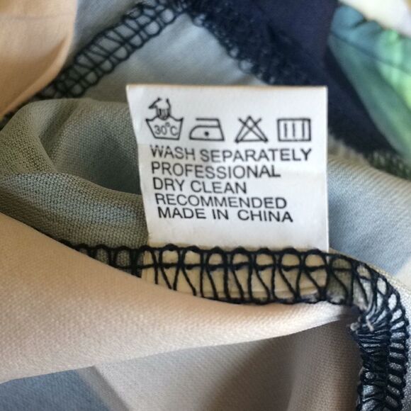 Blooming Jelly Navy Tropical Print Dress-M - Picture 9 of 9